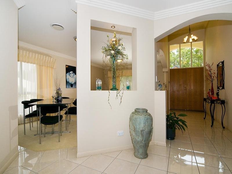 43 Oakview Circuit, Brookwater QLD 4300