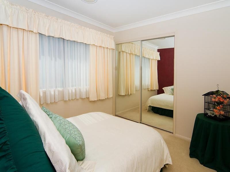 43 Oakview Circuit, Brookwater QLD 4300