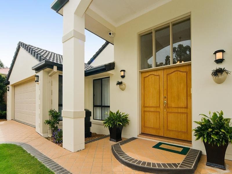 43 Oakview Circuit, Brookwater QLD 4300