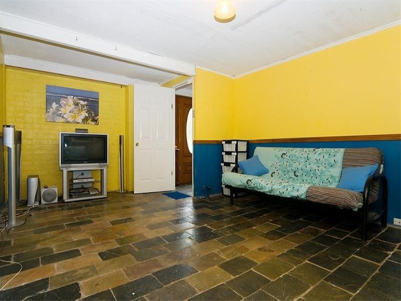 27 Karen Street, Camira QLD 4300