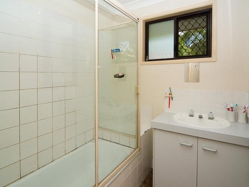 33 Hartley Crescent, Redbank Plains QLD 4301