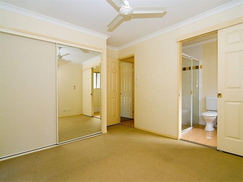 4 Odea, Goodna QLD 4300