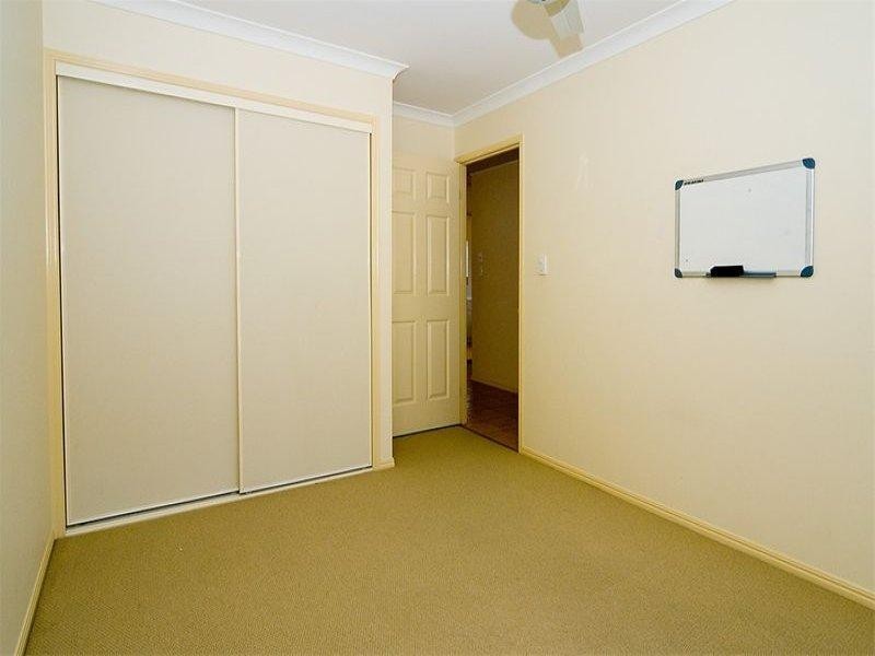 4 Odea, Goodna QLD 4300