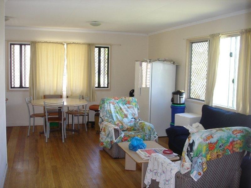 73 Old Logan Road, Gailes QLD 4300