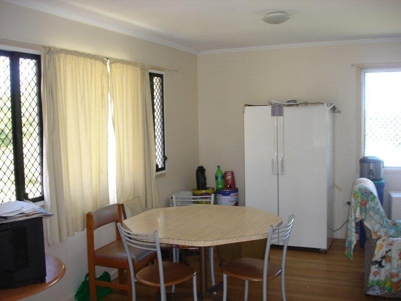 73 Old Logan Road, Gailes QLD 4300