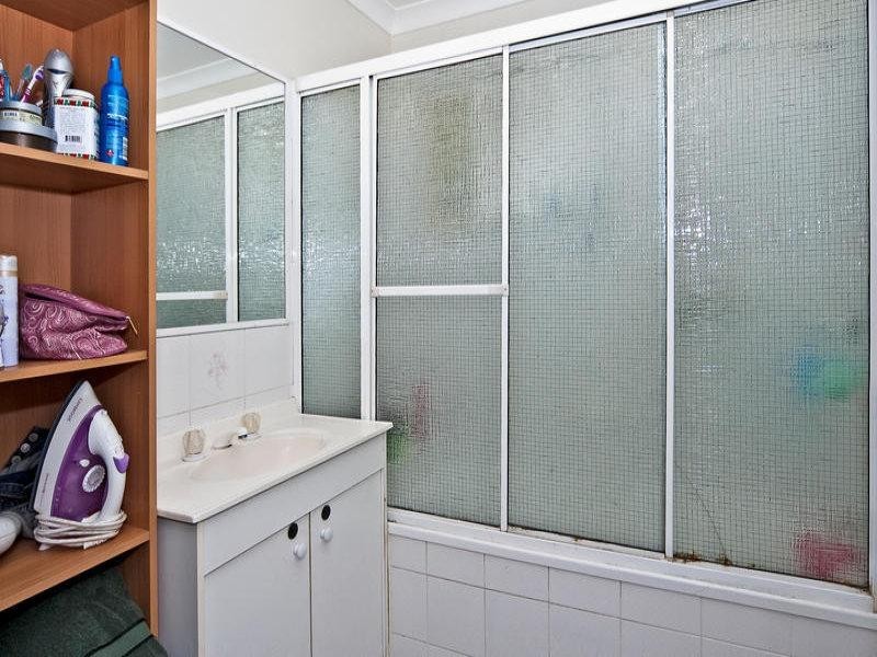 9 Danyel Court, Redbank Plains QLD 4301