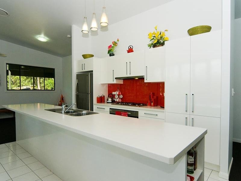 40 Woodlands Avenue, Camira QLD 4300