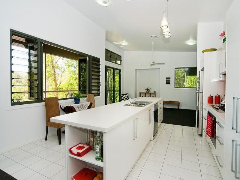 40 Woodlands Avenue, Camira QLD 4300