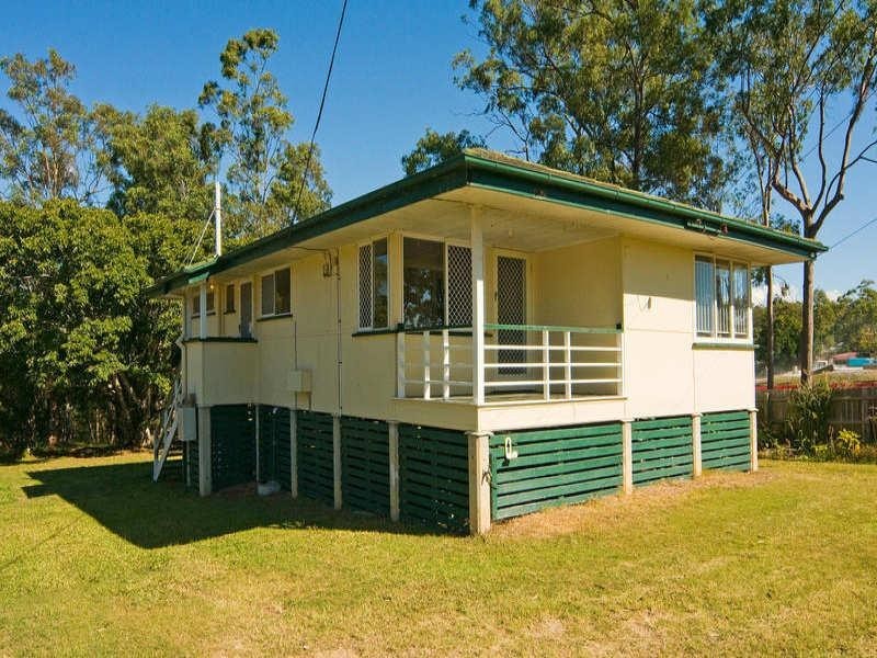 8 Hayden Street, Riverview QLD 4303