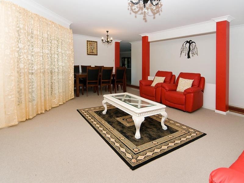 17 Holterman, Redbank Plains QLD 4301