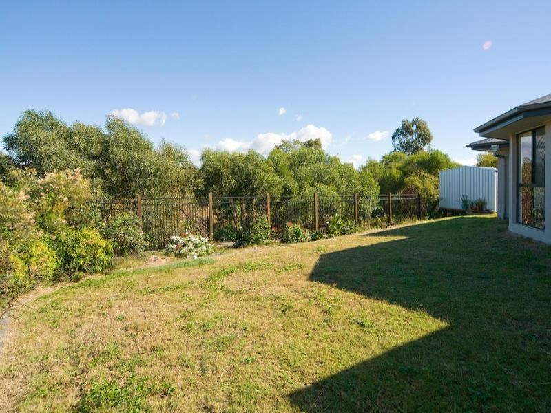 17 Holterman, Redbank Plains QLD 4301