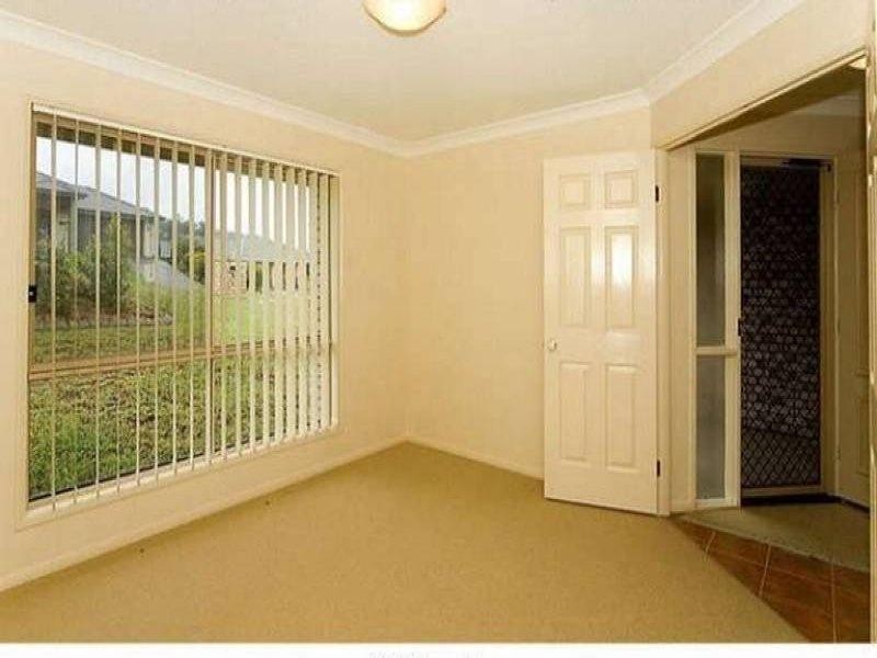 8 Cheihk Court, Collingwood Park QLD 4301