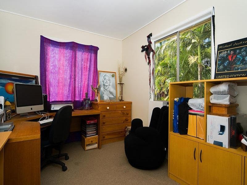 6 Child Street, Riverview QLD 4303