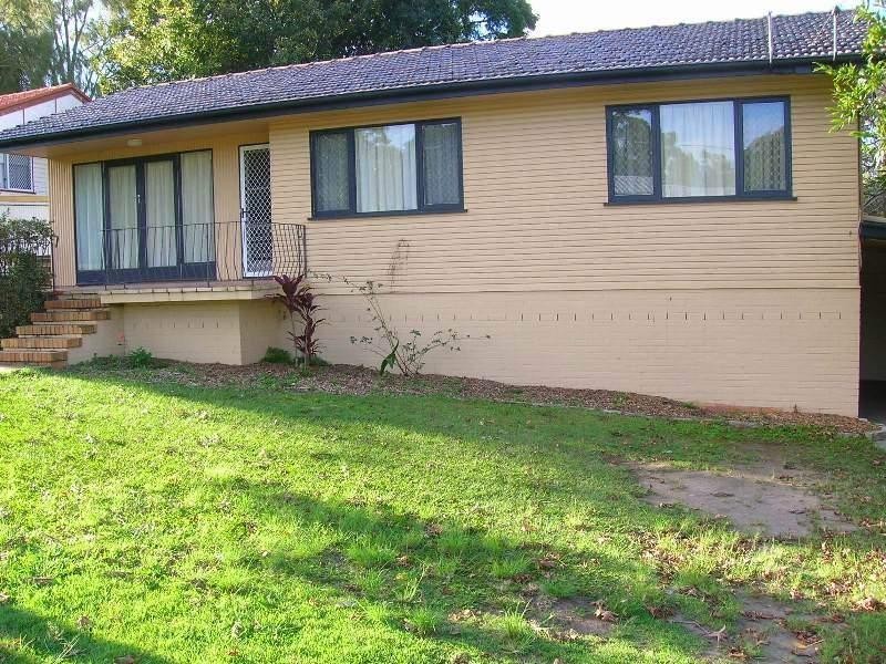 5 STANLEY Street, Goodna QLD 4300