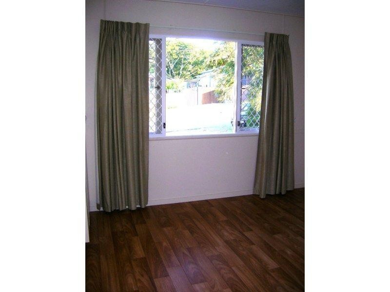 5 STANLEY Street, Goodna QLD 4300