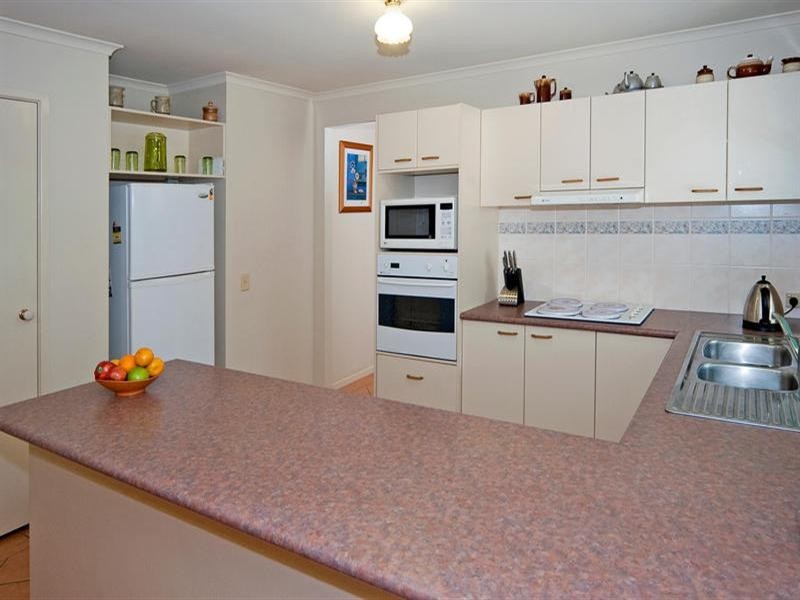 4 Andrews Court, Goodna QLD 4300