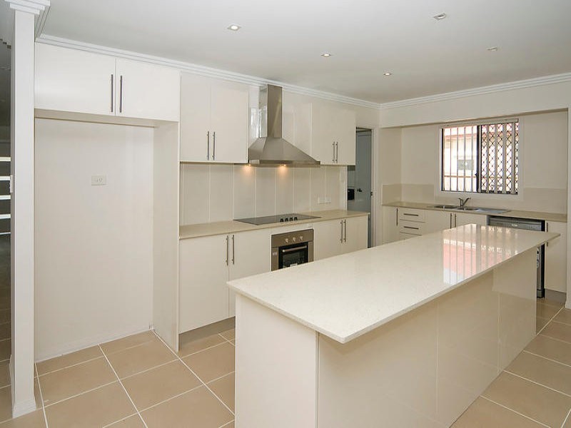 77 Bellevue Road, Goodna QLD 4300