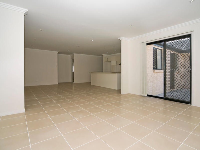 77 Bellevue Road, Goodna QLD 4300