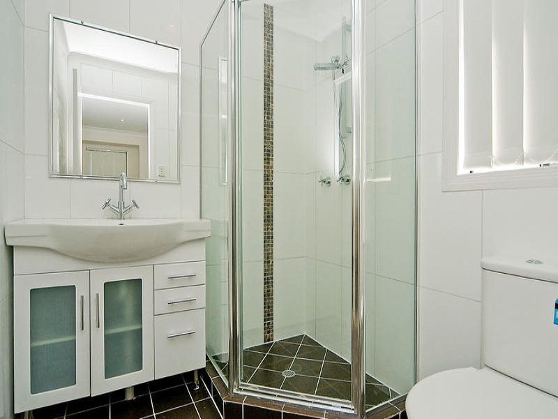 77 Bellevue Road, Goodna QLD 4300