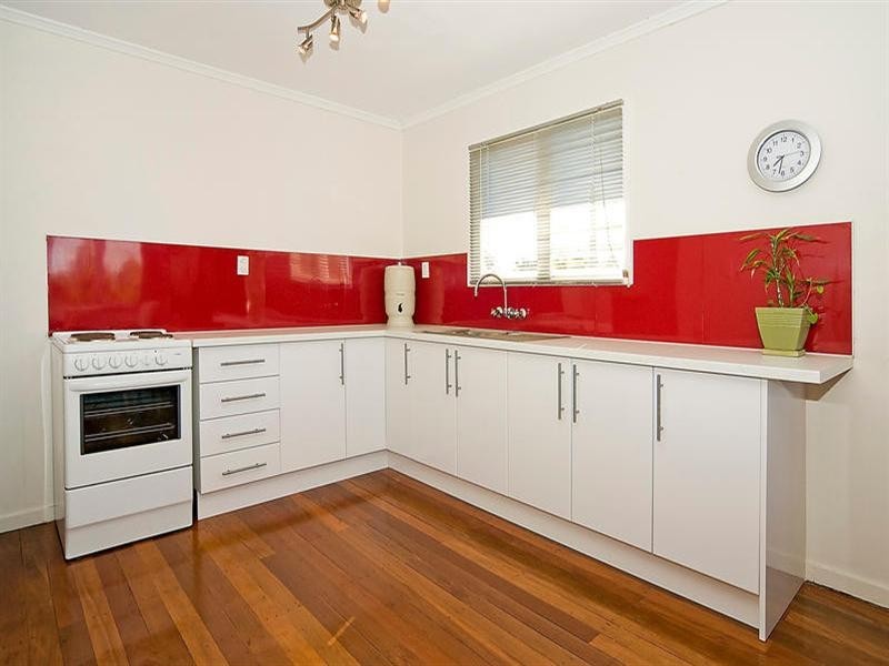 5 Child Street, Riverview QLD 4303