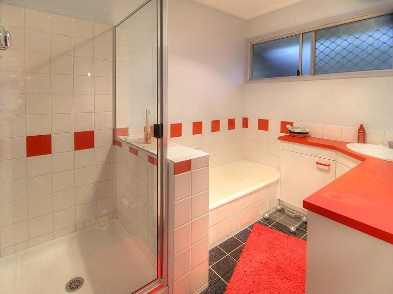 9 Castle Street, Goodna QLD 4300