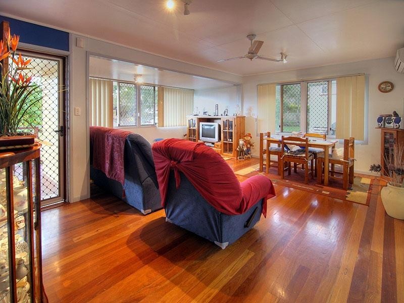 9 Castle Street, Goodna QLD 4300