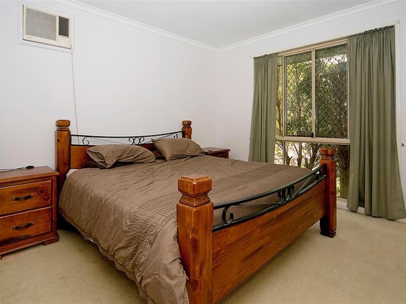 6 Jenkins Court, Goodna QLD 4300