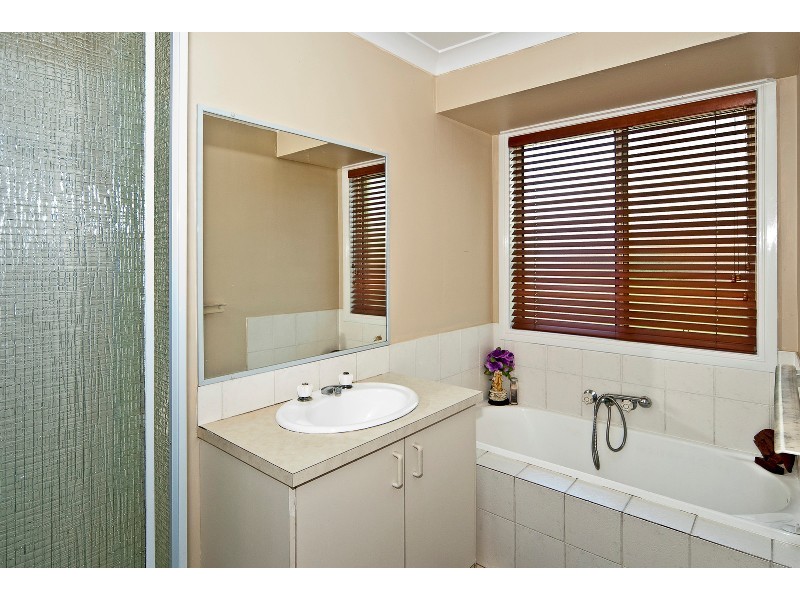 102 Highbury Drive, Redbank Plains QLD 4301