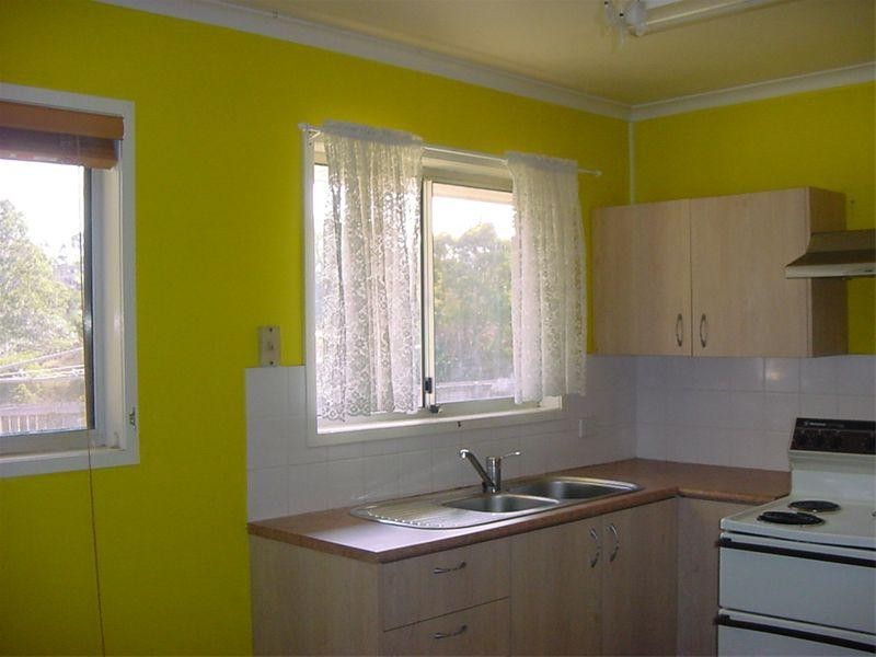 5 Twine, Riverview QLD 4303