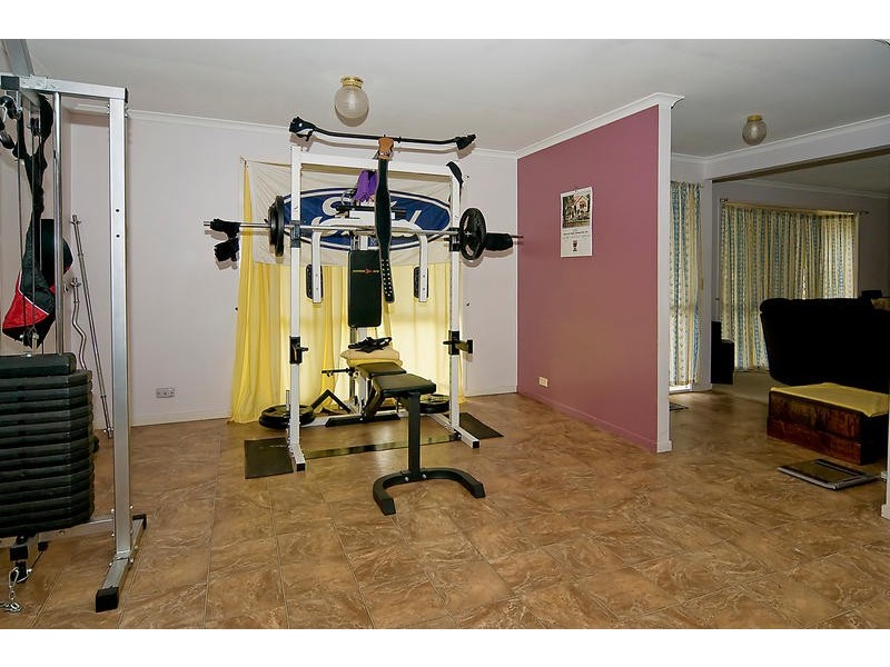 6 Jenkins Court, Goodna QLD 4300