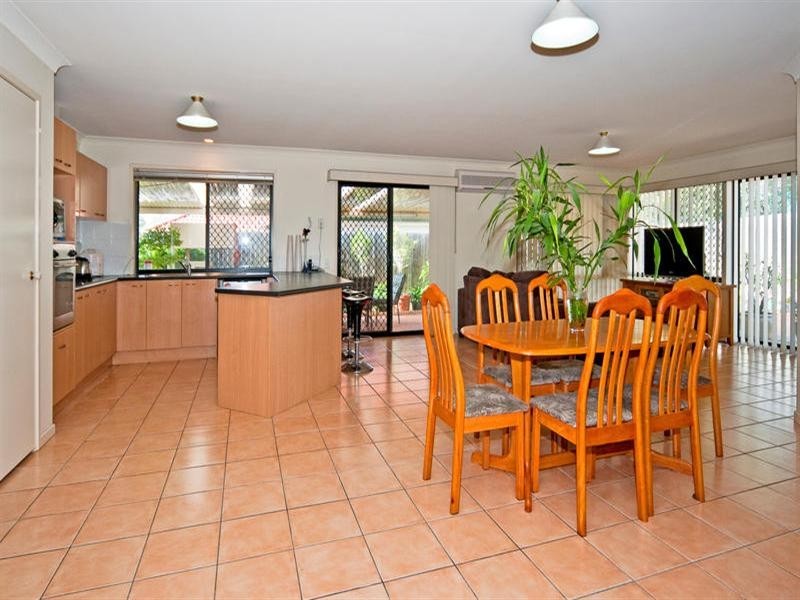 15 Clifford Court, Goodna QLD 4300