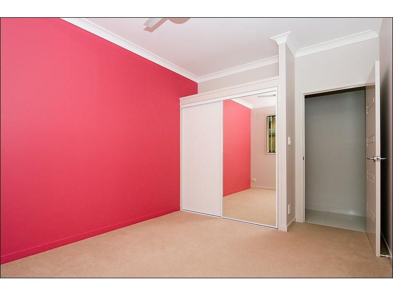 1 Gramby Street, Bellbird Park QLD 4300