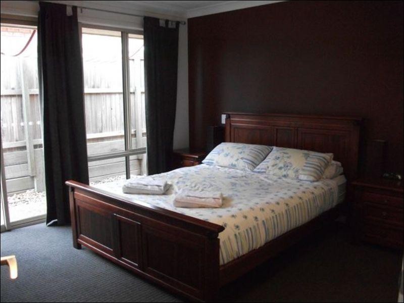 6 Chance Court, Springfield Lakes QLD 4300