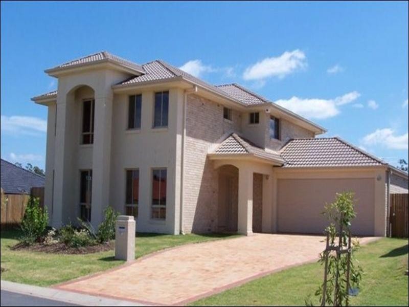 8 Diana Street, Springfield Lakes QLD 4300