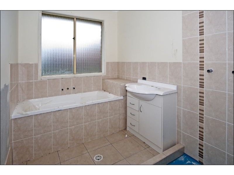 19 Deborah Drive, Collingwood Park QLD 4301