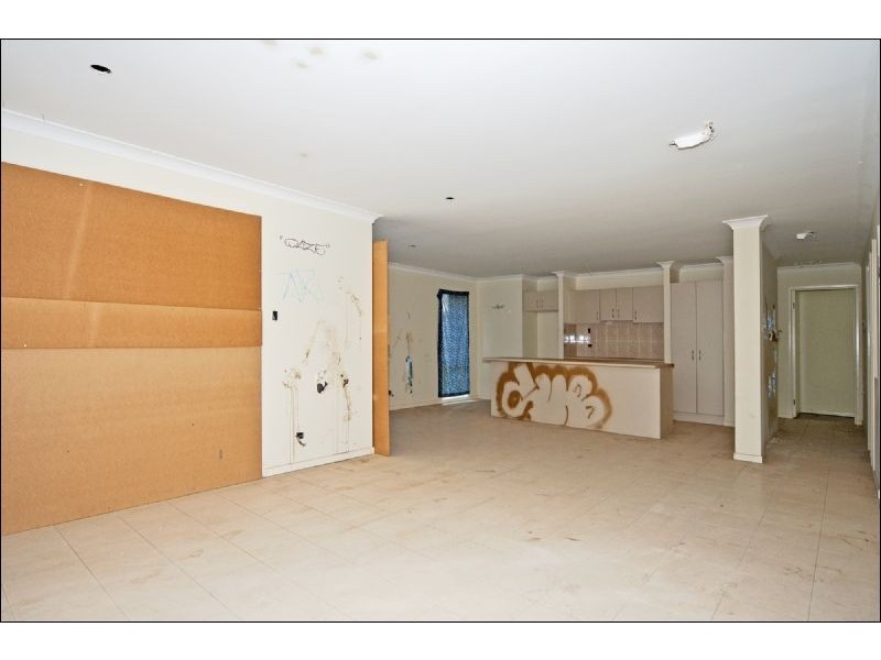 19 Deborah Drive, Collingwood Park QLD 4301