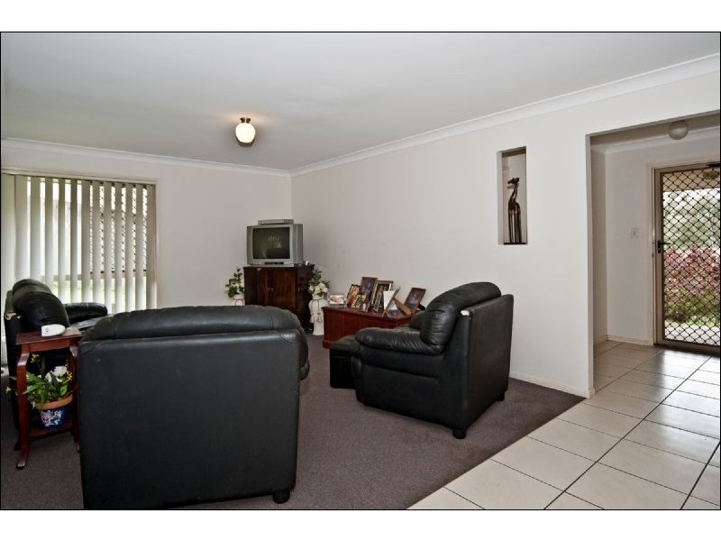 11 Dove Close, Goodna QLD 4300