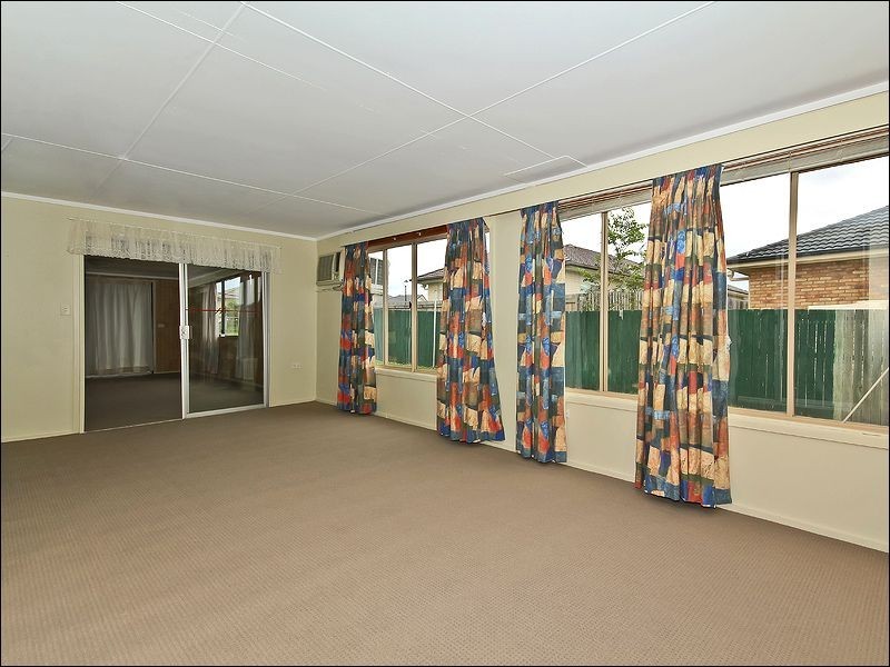 177 Henty Drive, Redbank Plains QLD 4301