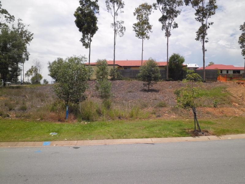 7 Lakes Entrance Drive, Springfield Lakes QLD 4300