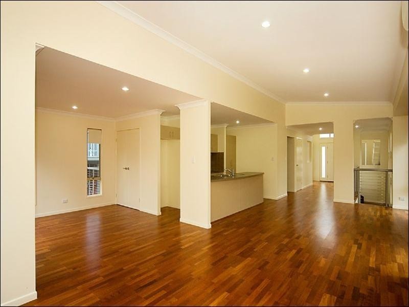 9 Heathwood Place, Collingwood Park QLD 4301