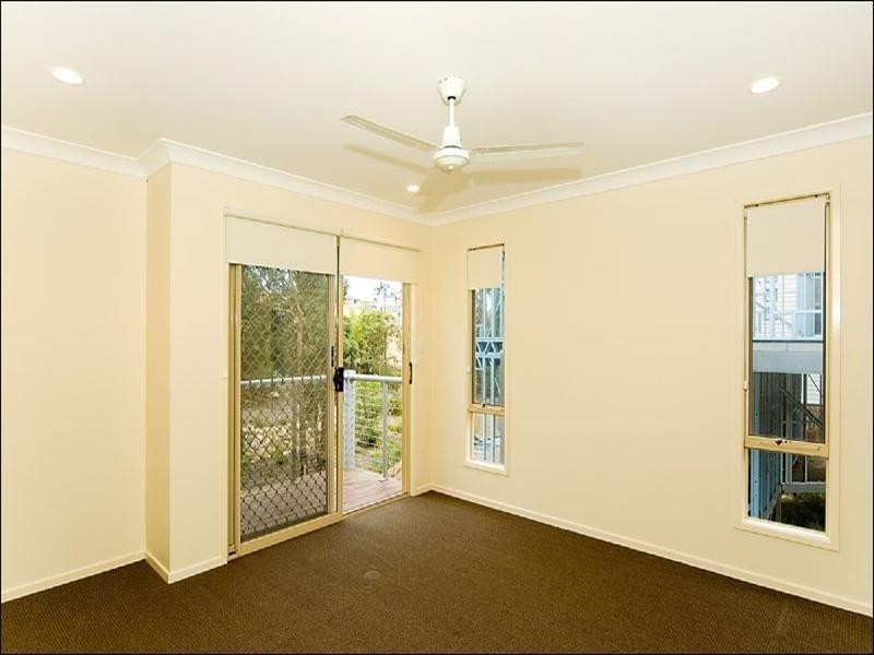 9 Heathwood Place, Collingwood Park QLD 4301