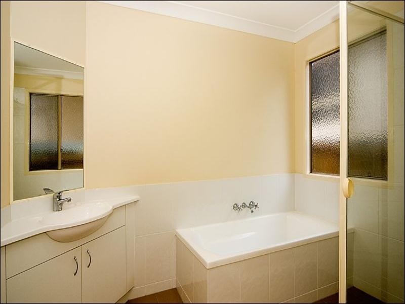 9 Heathwood Place, Collingwood Park QLD 4301