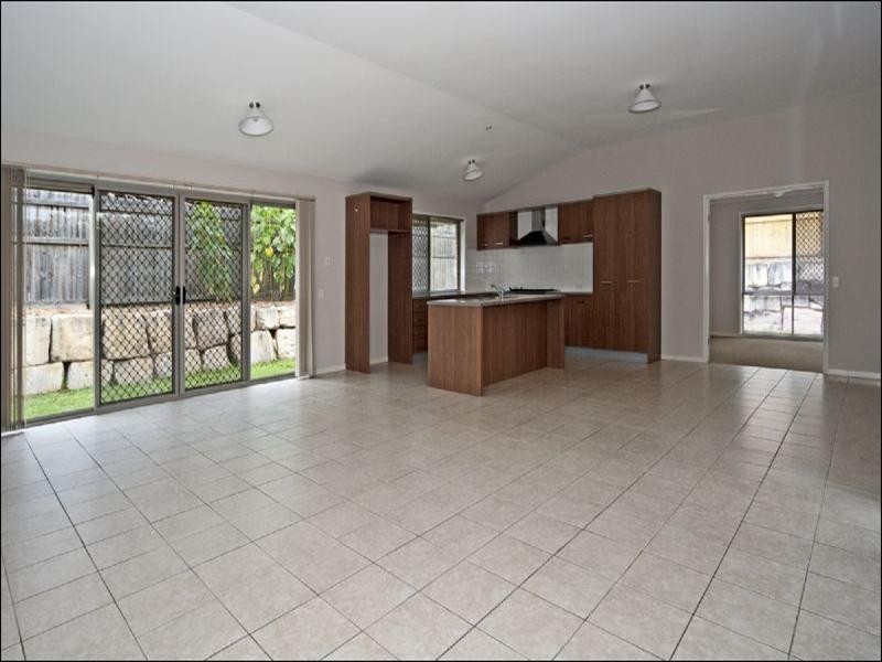 14 Ashbourne Avenue, Goodna QLD 4300