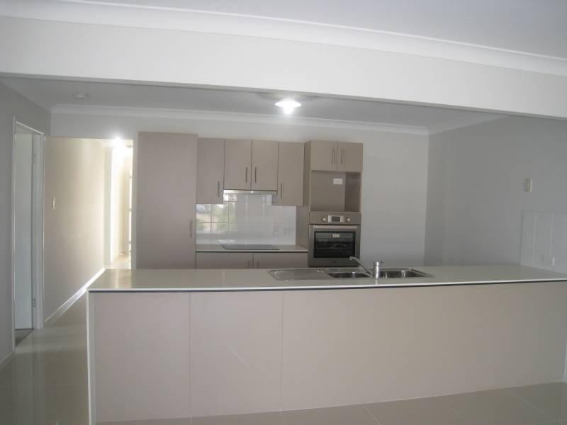 11 Tone Drive, Collingwood Park QLD 4301