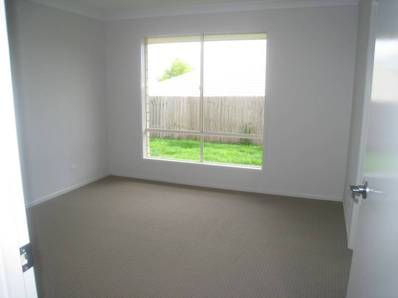 11 Tone Drive, Collingwood Park QLD 4301