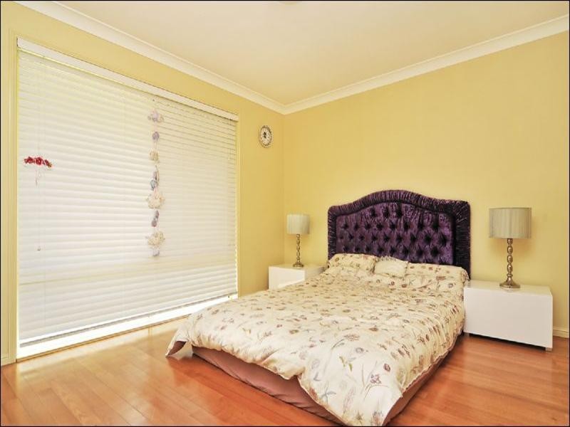 2 Palmer Crescent, Wacol QLD 4076