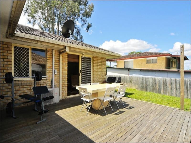 2 Palmer Crescent, Wacol QLD 4076