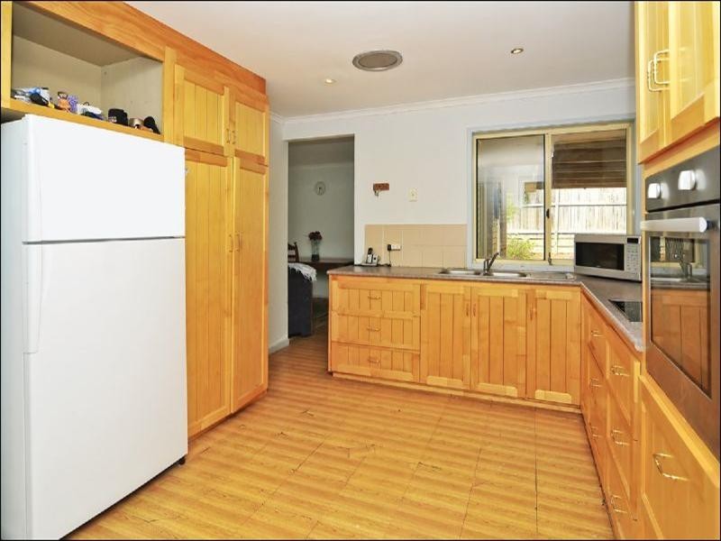 9 Scullin Street, Collingwood Park QLD 4301