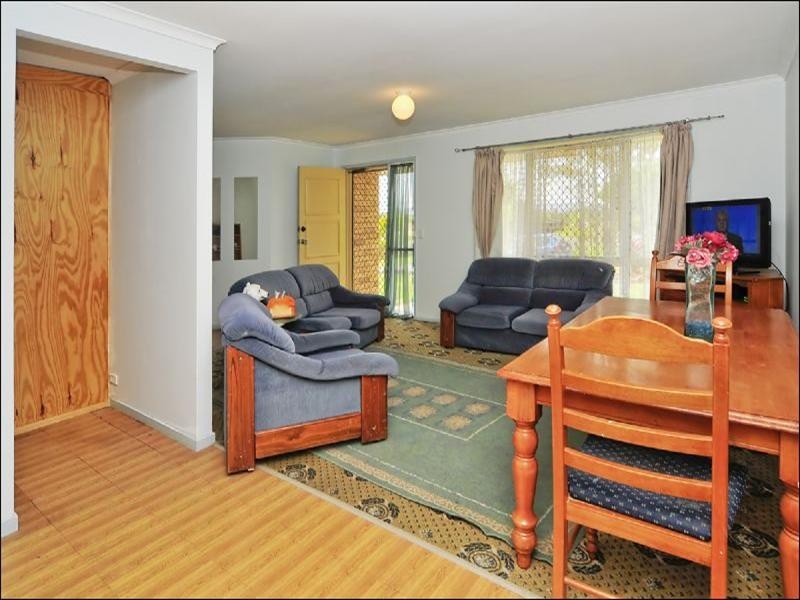 9 Scullin Street, Collingwood Park QLD 4301