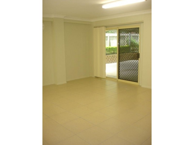 11 Tudor Street, Camira QLD 4300